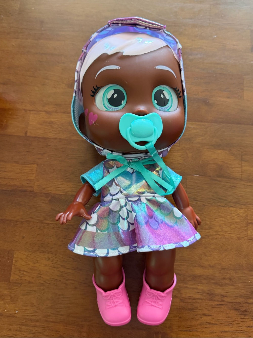 Cry Babies Stars Ayla 12” doll, extra outfit, light up eyes real crying